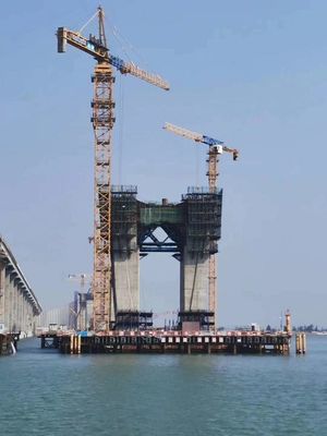 Inclined Mast 500m Building Site Hoist For Chimneys Construction