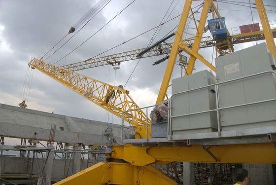 अच्छा दाम 380V छत निर्माण टॉवर क्रेन आंतरिक चढ़ाई क्रेन विघटन के लिए सीई प्रमाणन ऑनलाइन