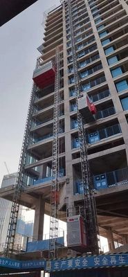 गर्म जस्ती SCE400G निर्माण कर्मियों लिफ्ट रैक और पिनियन प्रकार रैक और पिनियन निर्माण लिफ्ट