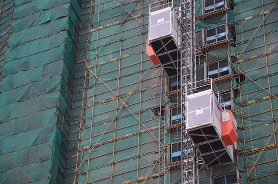 अच्छा दाम SC300/300 निर्माण लिफ्ट लिफ्ट, 3000kg/Cage रैक पिनियन लिफ्ट ऑनलाइन
